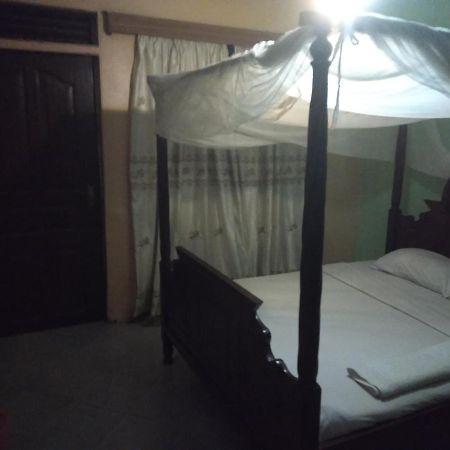 Riversand Hotel Kisumu Eksteriør bilde