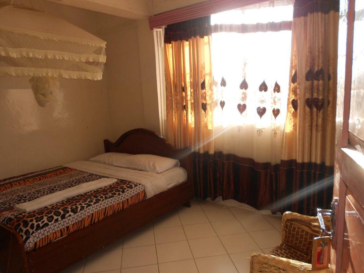 Riversand Hotel Kisumu Eksteriør bilde