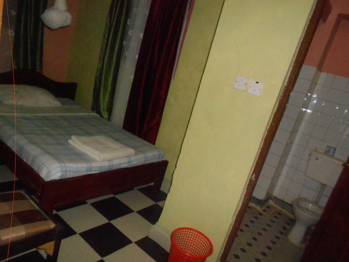 Riversand Hotel Kisumu Eksteriør bilde