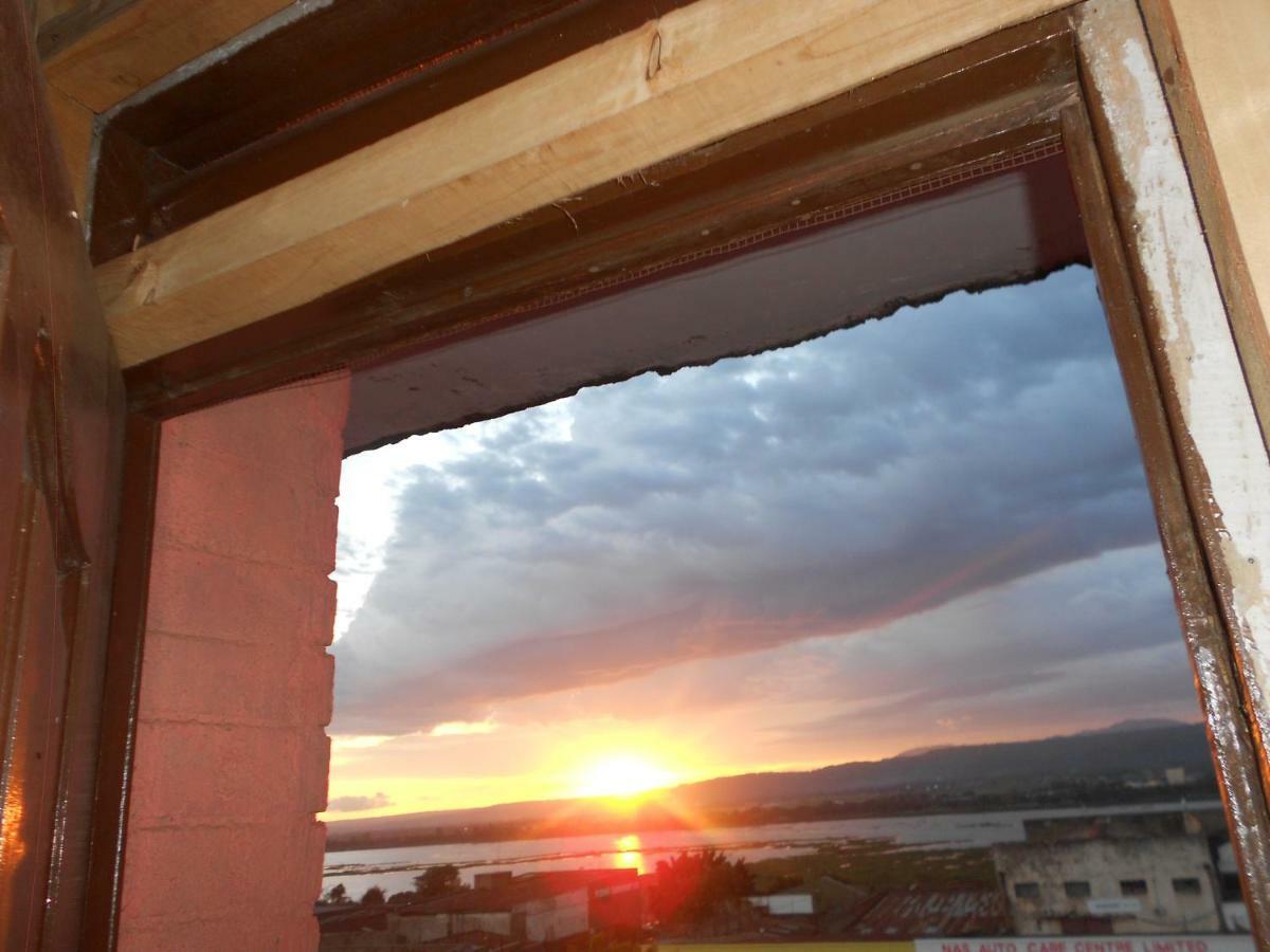 Riversand Hotel Kisumu Eksteriør bilde