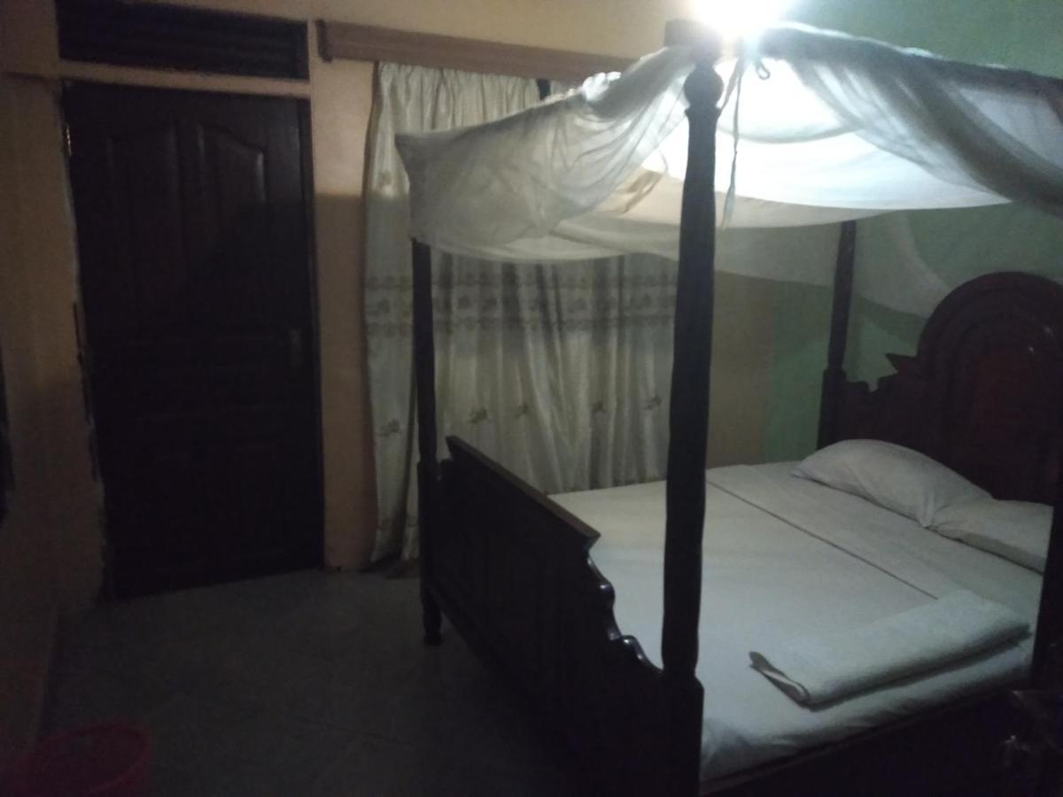 Riversand Hotel Kisumu Eksteriør bilde